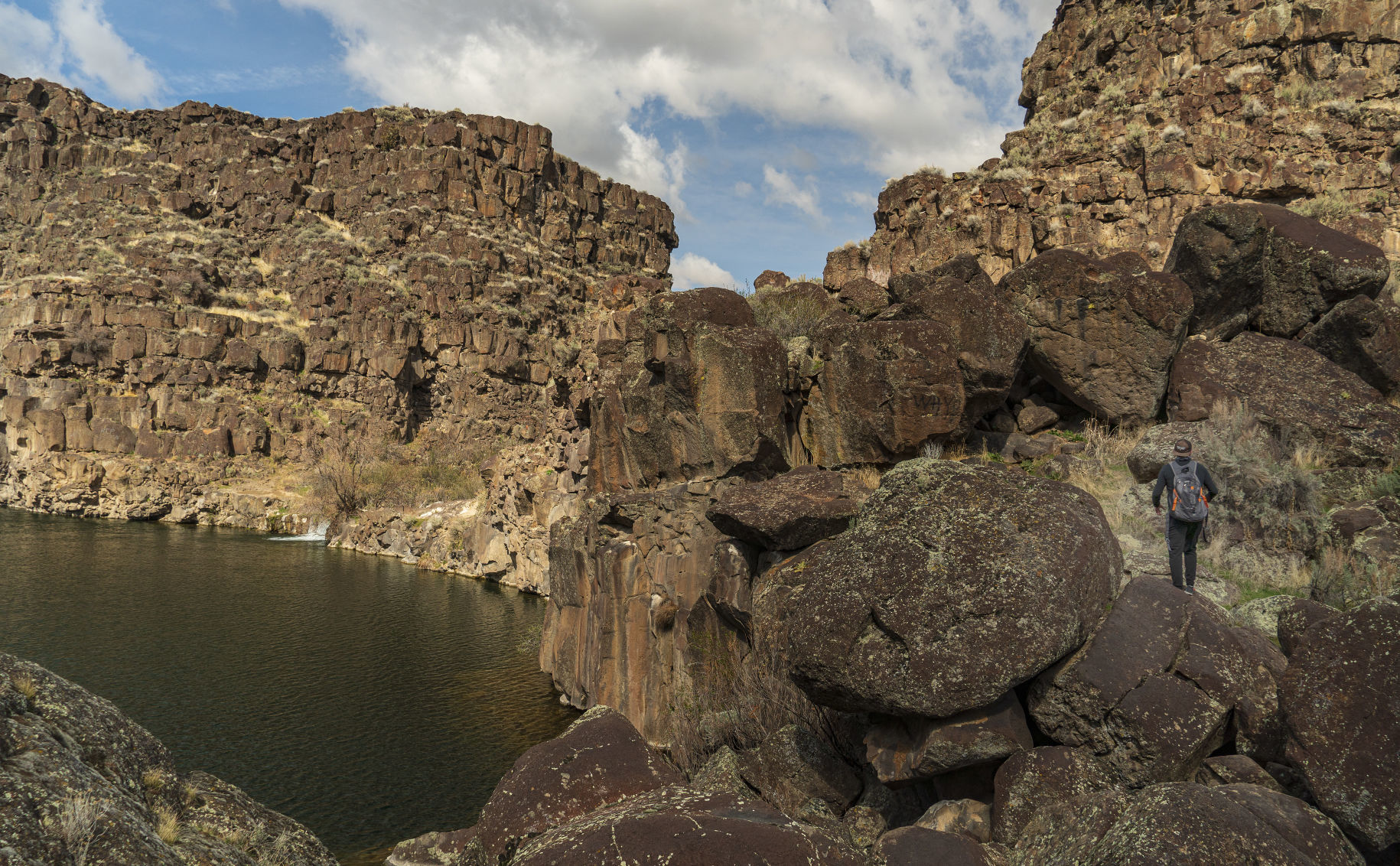 Hiking the Magic Valley, Vineyard Lake